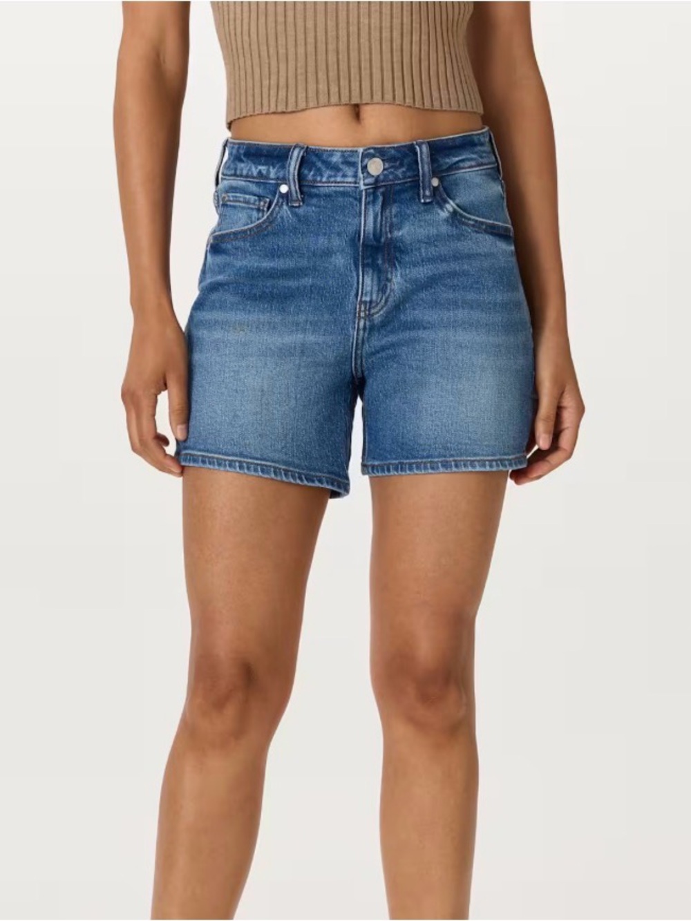 Brand new Quince denim shorts - size 24
